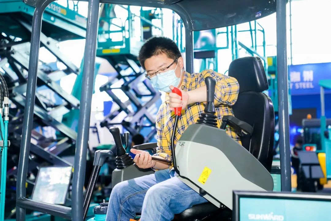 “机甲盛宴”长沙展圆满收官！不朽情缘智能展区亮点精彩回顾