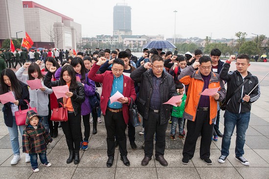 爱岗敬业，践行雷锋精神