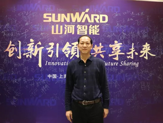 3.5米直径高效入岩，他携不朽情缘智能旋挖名动山城