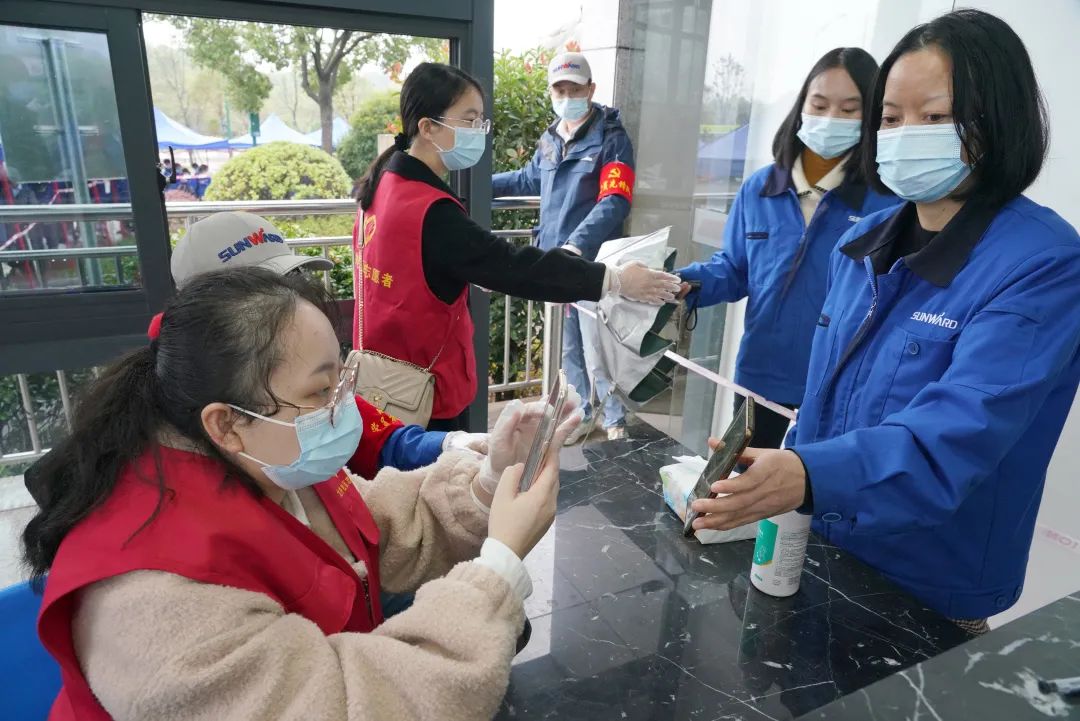 采样完成率近100%！不朽情缘智能第一时间开展全员核酸检测，保障安全生产