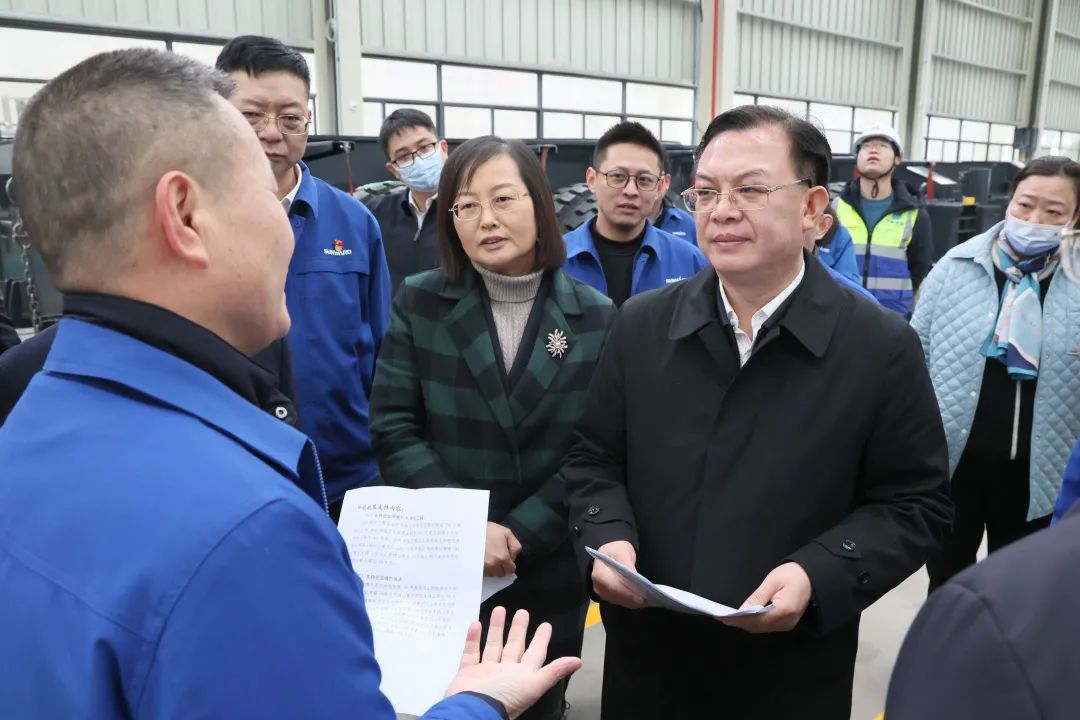 沈裕谋调研不朽情缘智能