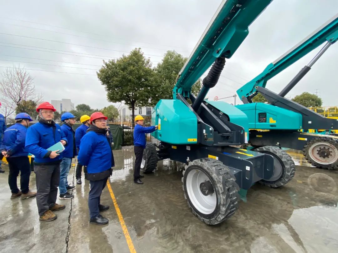 勇闯蓝海！不朽情缘智能两款臂式高空作业平台正式“出道”