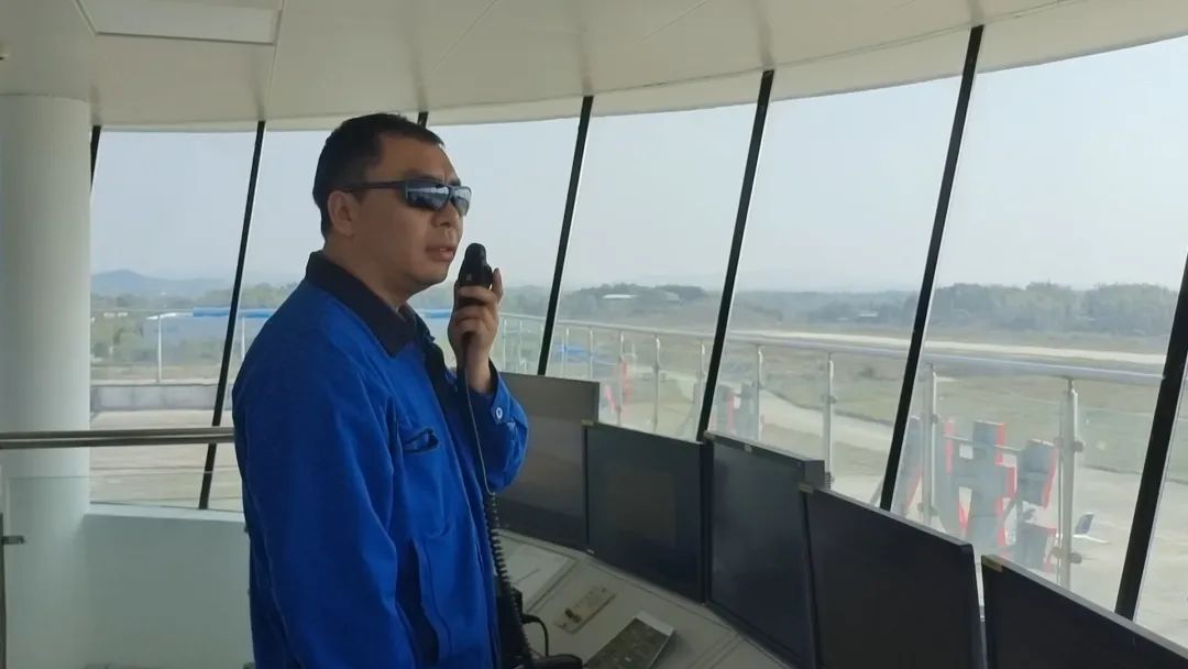 空地协同显身手！湖南航空应急救援队不朽情缘机组开展特情处置应急演练