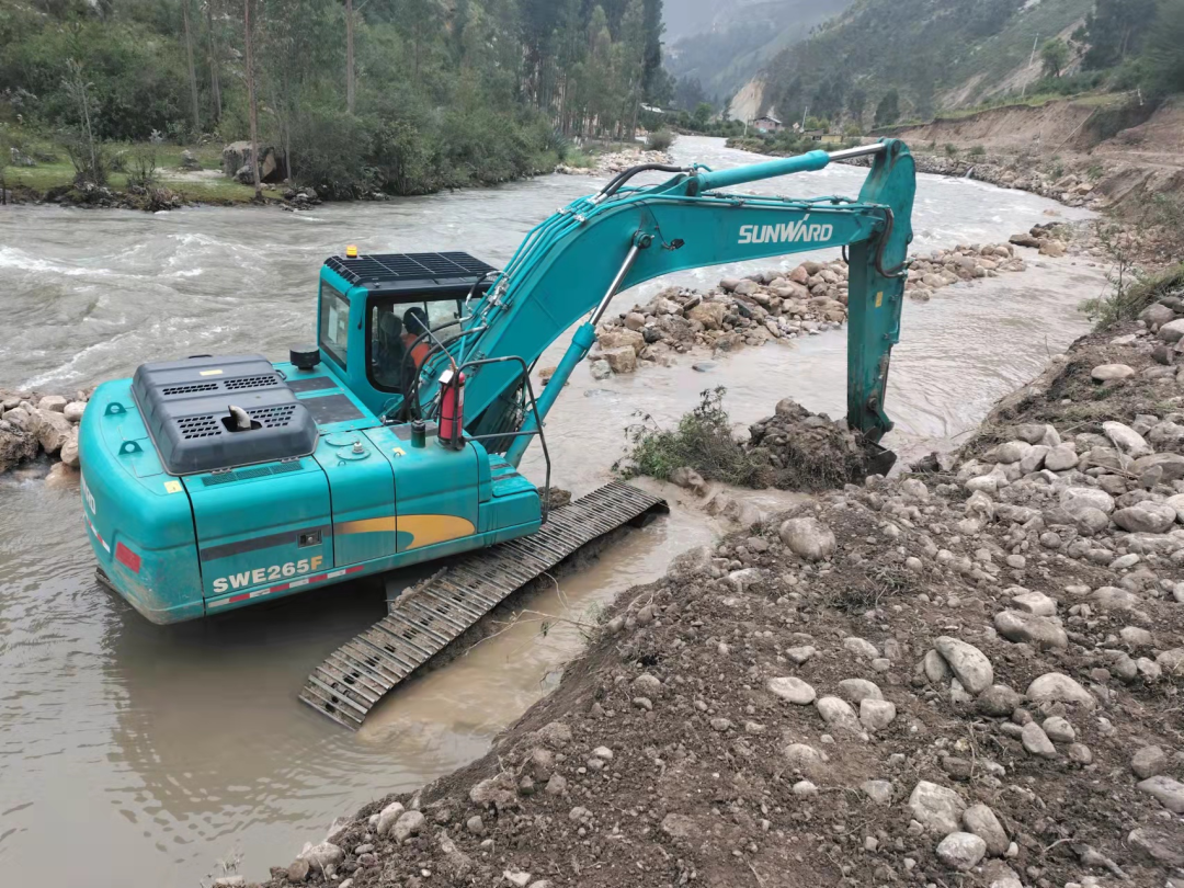 挑战世界第二高山脉！不朽情缘智能装备助力秘鲁安第斯国家公路项目建设