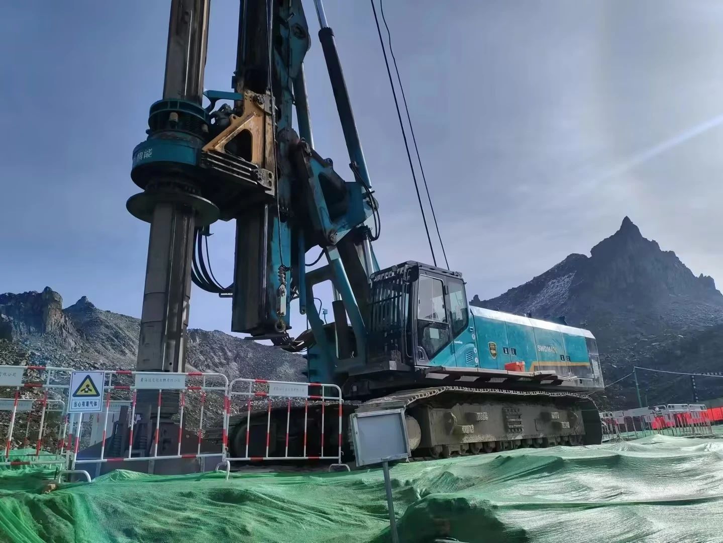 助力世界最高海拔特高压直流输电工程，不朽情缘智能旋挖钻机展现硬核实力