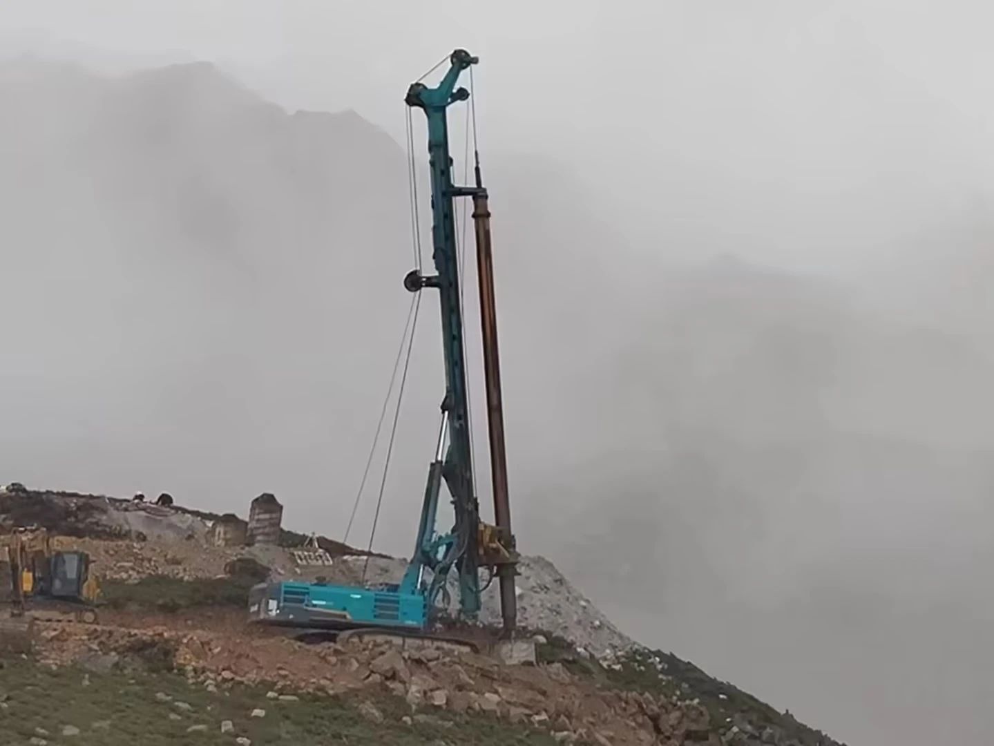 助力世界最高海拔特高压直流输电工程，不朽情缘智能旋挖钻机展现硬核实力